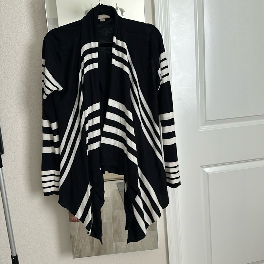 Black & white cardigan